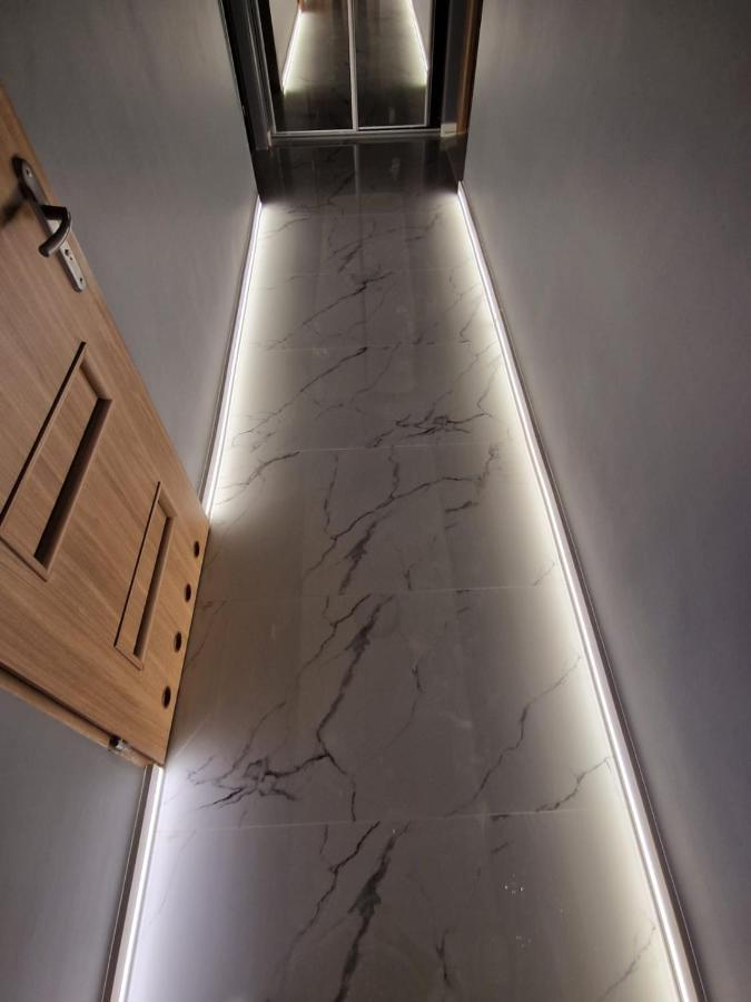 拉多姆Luxury Aparments Klimatyzacja Z Prywatnym Parkingiem公寓 外观 照片